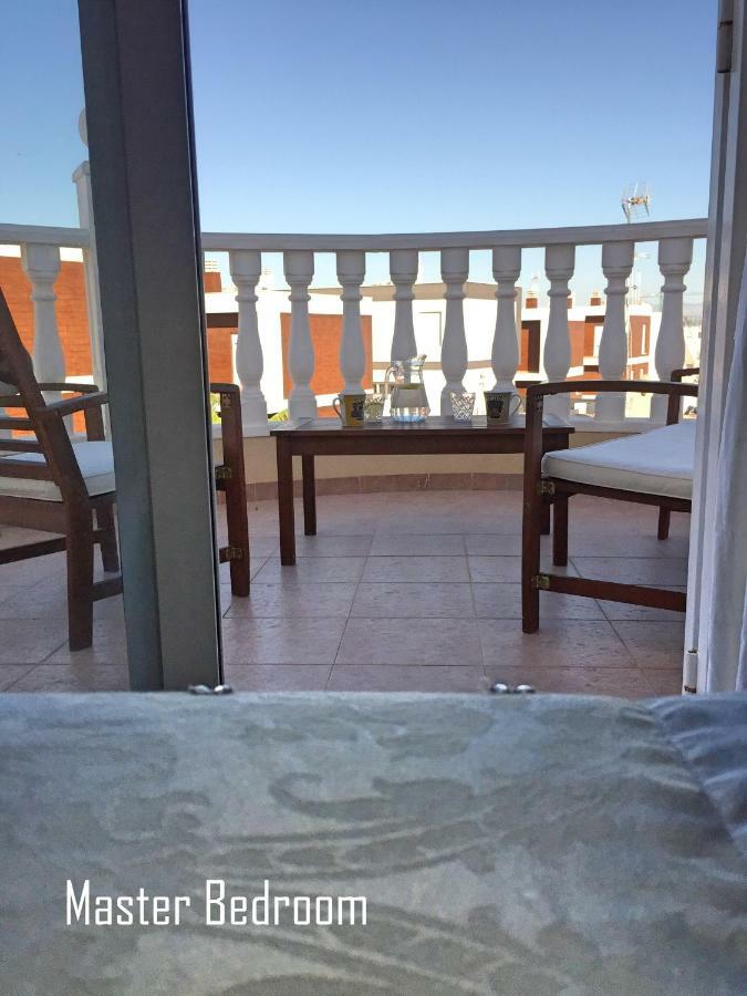 Vickys Villa Puerto Marino エクステリア 写真