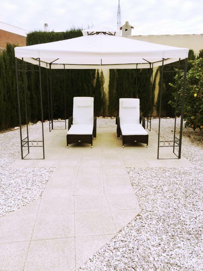 Vickys Villa Puerto Marino エクステリア 写真