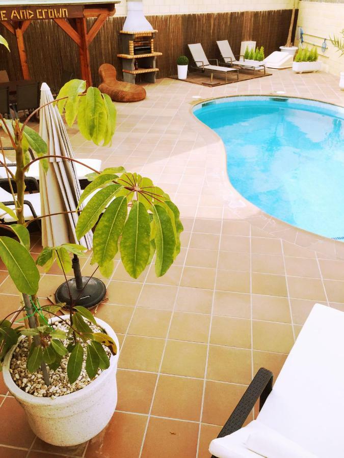 Vickys Villa Puerto Marino エクステリア 写真